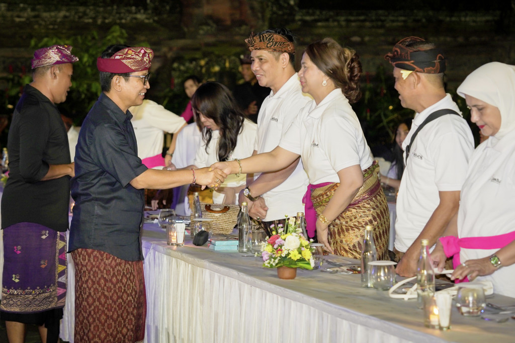 Bupati Adi Arnawa Hadiri Post Tour Exhibition BBTF